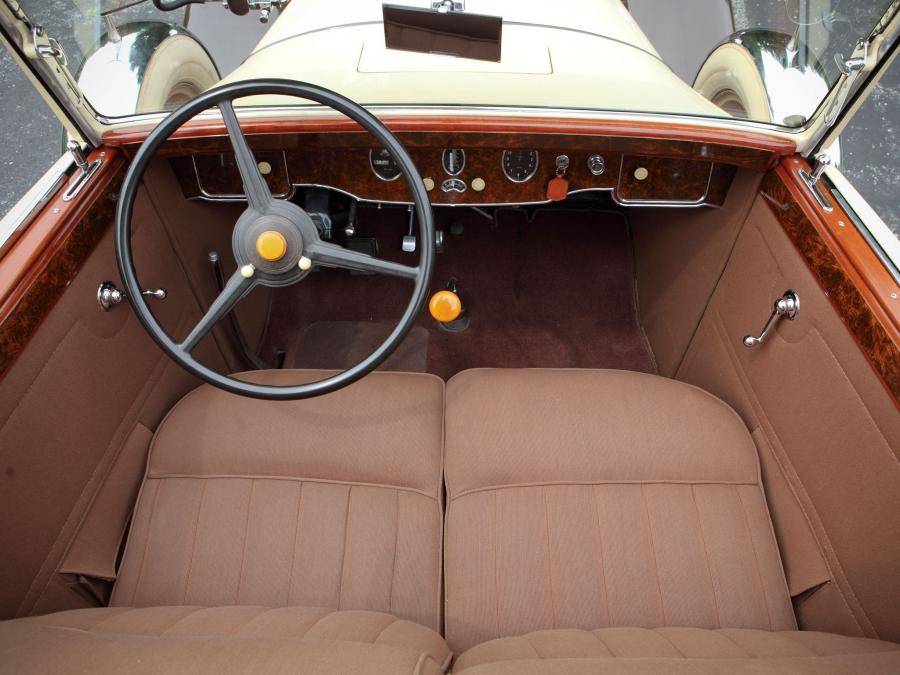  Packard Eight Individual Custom Convertible Sedan by Dietrich 1931 года  (фото 7 из 12)